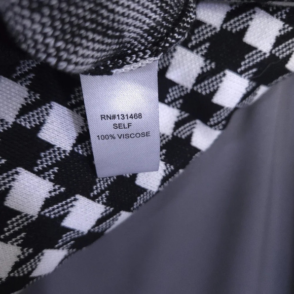 VICI Button Front‎ Cardigan Houndstooth Jeweled Pearl Classy Size Med Old Money - Picture 8 of 9